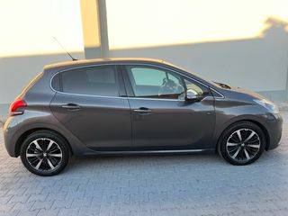 Peugeot 208 2017 208 TECH EDITION-thumb-7