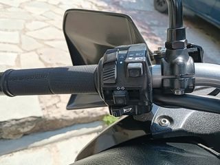 Honda Varadero 1000 2008-thumb-16