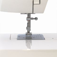 Mechanical sewing machine Łucznik EWA II 2014-thumb-2