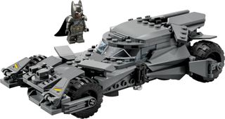 LEGO BATMAN 76331 Batman v Superman Batmobile-thumb-2