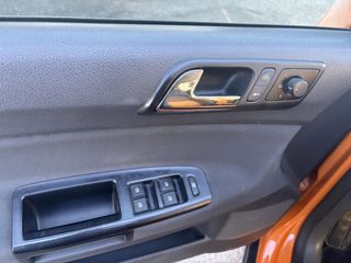 Volkswagen Polo 2008 CROSS 1.4-thumb-15