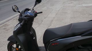 Honda SH 300i 2017 SH300I-thumb-1