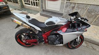 Yamaha YZF-R1 2010 BIG BANG-thumb-3