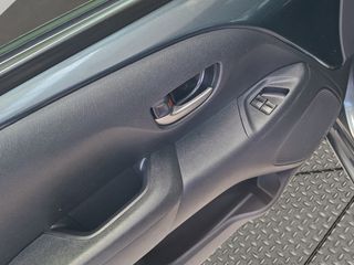 Toyota Aygo 2021 X-PLAY CONNECT 1.0 72PS-thumb-10