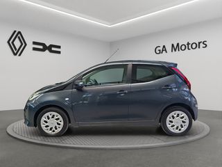 Toyota Aygo 2021 X-PLAY CONNECT 1.0 72PS-thumb-2