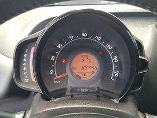 Toyota Aygo 2021 X-PLAY CONNECT 1.0 72PS-thumb-9