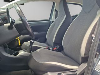 Toyota Aygo 2021 X-PLAY CONNECT 1.0 72PS-thumb-11