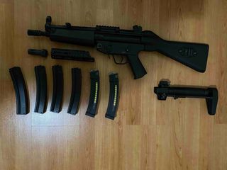 CYMA MP5 Full Metal AEG