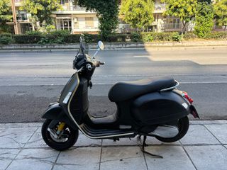 Vespa GTS Super Tech 300 2021 Vespa gts super tech