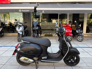 Vespa GTS Super Tech 300 2021 Vespa gts super tech-thumb-1