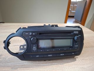ΓΝΗΣΙΟ ΡΑΔΙΟ-CD PLAYER ΓΙΑ TOYOTA YARIS 2011-2017 ΜΕ ΠΡΟΣΟΨΗ