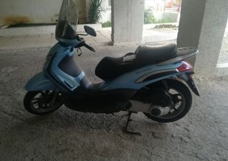 Piaggio 2006-thumb-1