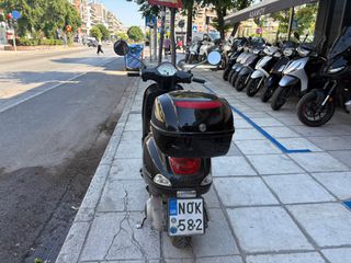 Vespa LX 150 2009 LX150-thumb-3
