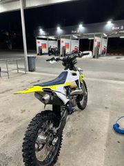Husqvarna TE 300 2023-thumb-3