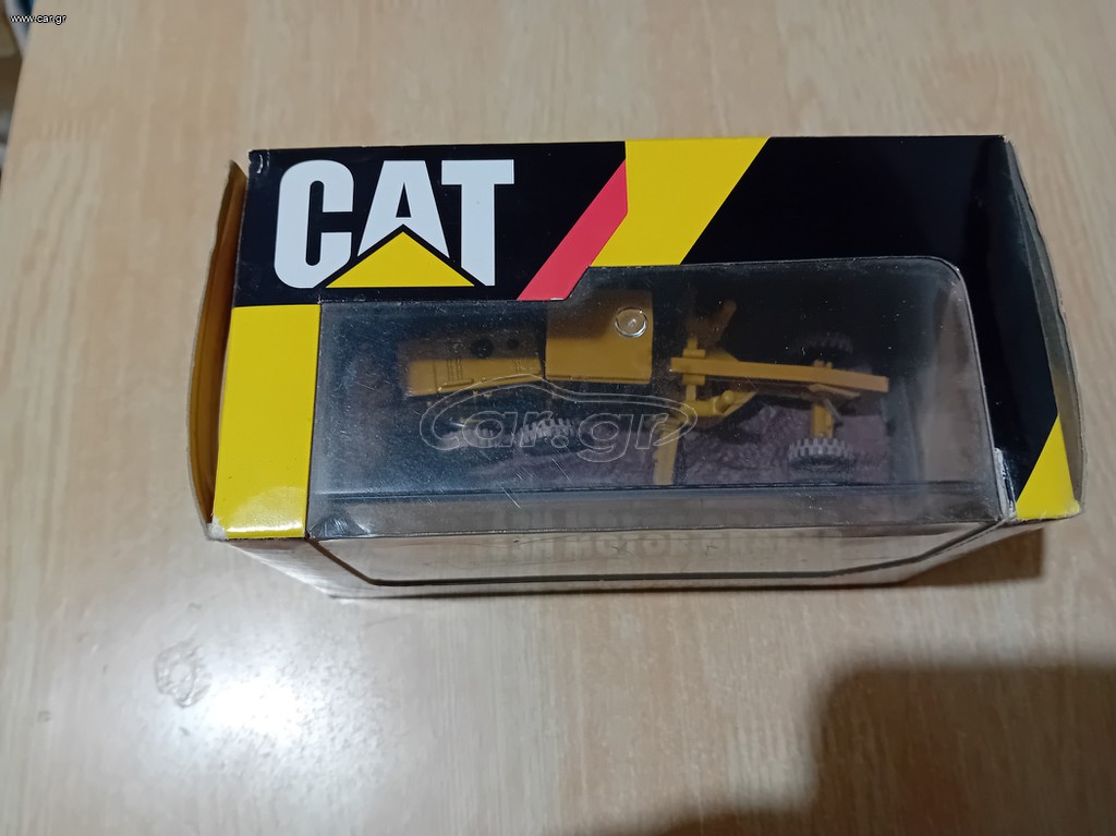 CAT 163h MOTOR GRADER AT WORK 1:87 SCALE