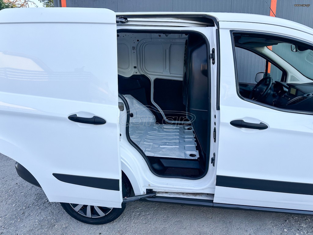 Ford Transit Courier 2021 thumbnail 15