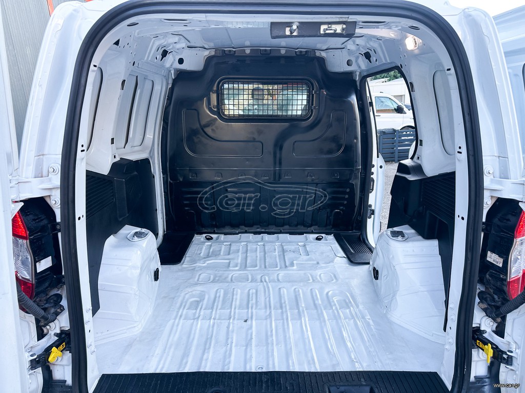 Ford Transit Courier 2021 thumbnail 16