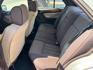 Mercedes-Benz E 300 1990 300D W124-thumb-11
