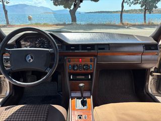 Mercedes-Benz E 300 1990 300D W124-thumb-15