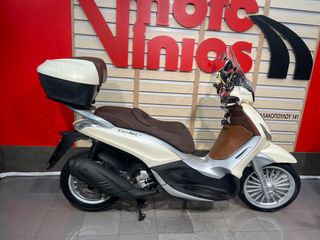 Piaggio Beverly 300 2015-thumb-3