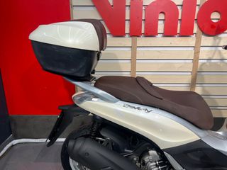 Piaggio Beverly 300 2015-thumb-7