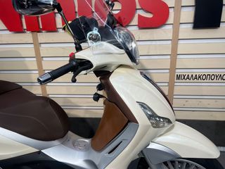 Piaggio Beverly 300 2015-thumb-9