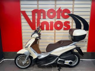 Piaggio Beverly 300 2015-thumb-11