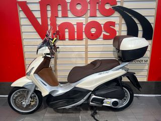 Piaggio Beverly 300 2015-thumb-15