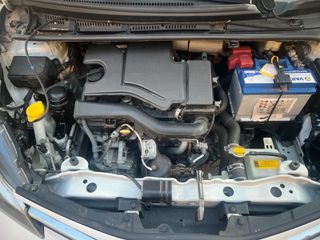 Toyota Yaris 2015 1.0 VVTI-thumb-5