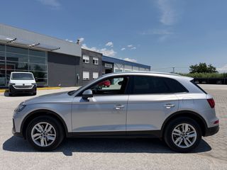 Audi Q5 2021 PLUG IN  45  265PS  STRONIC-thumb-1