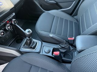 Dacia Duster 2022 4x4 / PRESTIGE-thumb-9