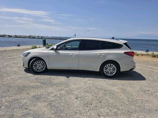 Ford Focus 2020 Titanium-thumb-7