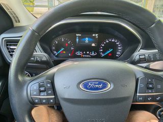 Ford Focus 2020 Titanium-thumb-12