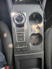 Ford Focus 2020 Titanium-thumb-14
