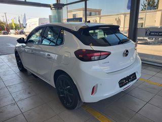 Opel Corsa 2023 Design & Tech 1.2 Turbo 100hp S/S MT6-thumb-2