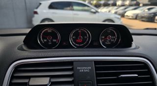 Volkswagen Scirocco 2015 1.4 TSi-thumb-4