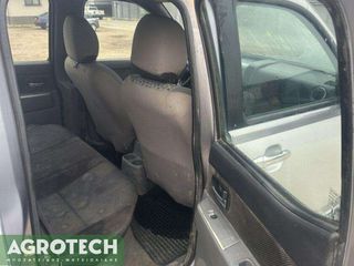 Mazda BT-50 2010-thumb-9