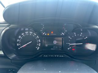 Citroen C3 2023 1.5 BLUEHDI 100HP YOU!-thumb-12