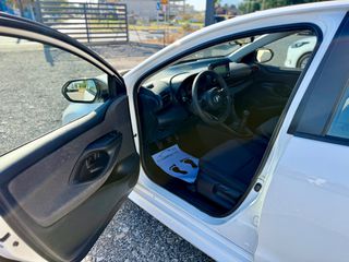 Toyota Yaris 2021-thumb-13
