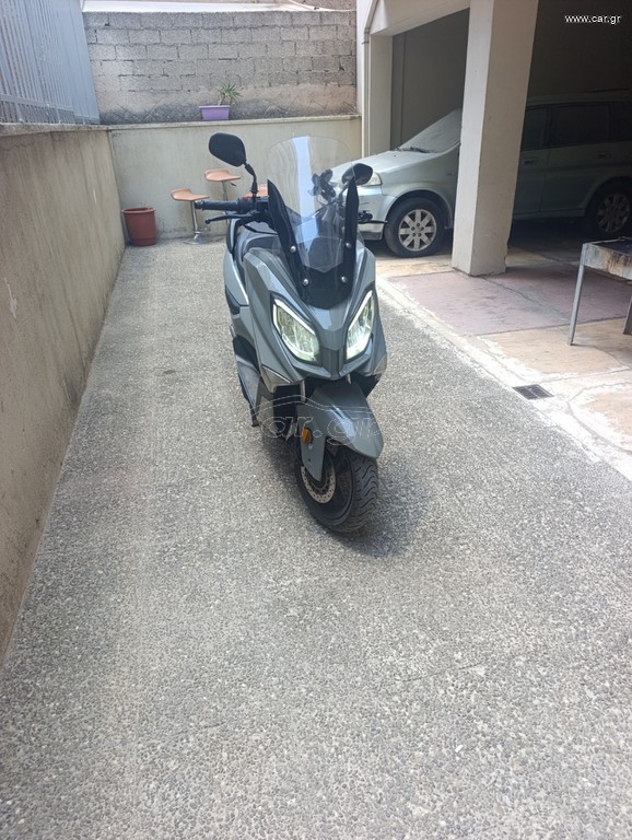 Roller / Scooter 2024 Ηλεκτρικό
