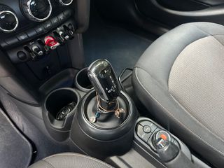 Mini Cooper D 2019-thumb-3