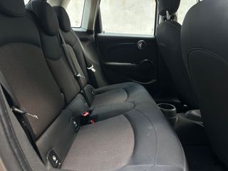 Mini Cooper D 2019-thumb-12