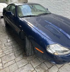 Jaguar XKR 2000 COUPE-thumb-7