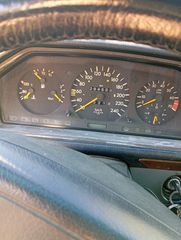 Mercedes-Benz 240 1996-thumb-3