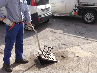 ITALIFTERS LB8 | Εργαλείο ανύψωσης καπακιών φρεατίων τύπου "lever" | KAPOUNTALIS - ITALIFTERS-thumb-1