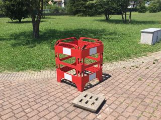 ITALIFTERS SAFEGATE | Πλαστικό προστατευτικό φράγμα με τετράγωνο ή γραμμικό κλείσιμο | KAPOUNTALIS - ITALIFTERS-thumb-1