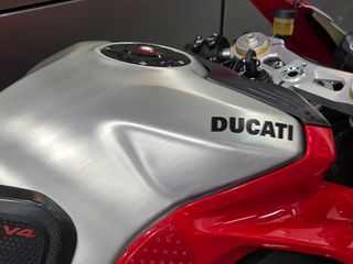Ducati Panigale V4 R 2019 FULL EXTRA-thumb-15