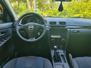 Mazda 3 2005-thumb-8