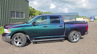 Dodge RAM 2019 1500-thumb-2