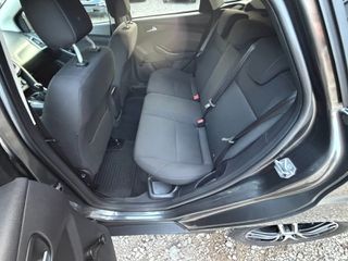 Ford Focus 2015-thumb-13